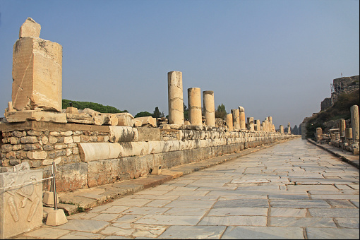 Ephesus có gì đặc biệt? 5 điểm không thể bỏ lỡ khi tham quan thành cổ Ephesus 12 con duong Marble Road