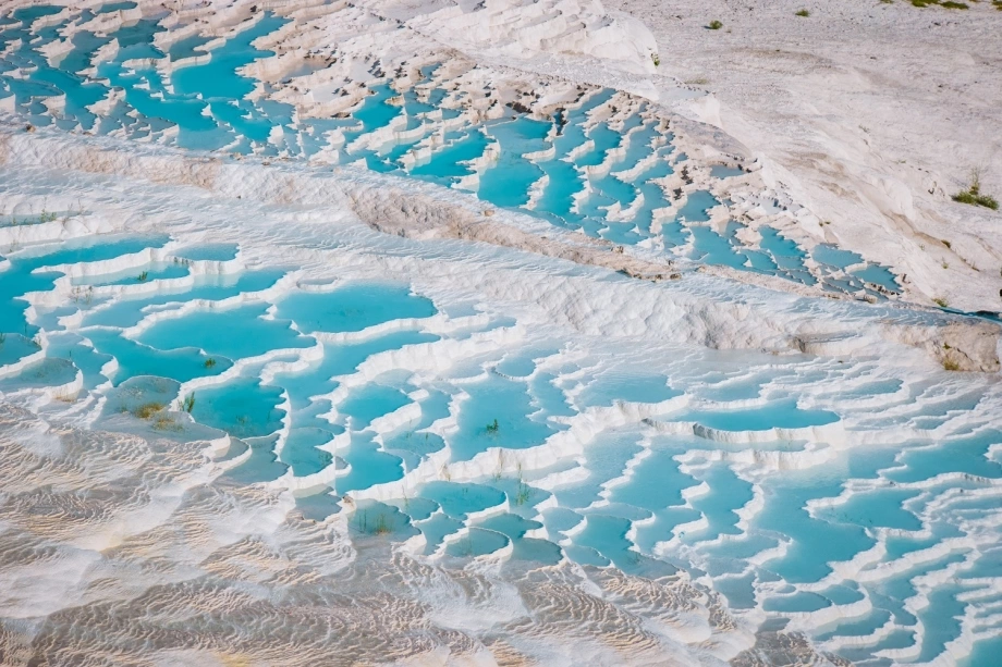 Những hồ nước trắng ở Pamukkale hình thành như thế nào? 3 ho nuoc trang Pamukkale