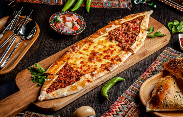 KINH NGHIỆM DU LỊCH THỔ NHĨ KỲ LẦN ĐẦU: Checklist & Tips từ A–Z 12 pizza tho nhi ky